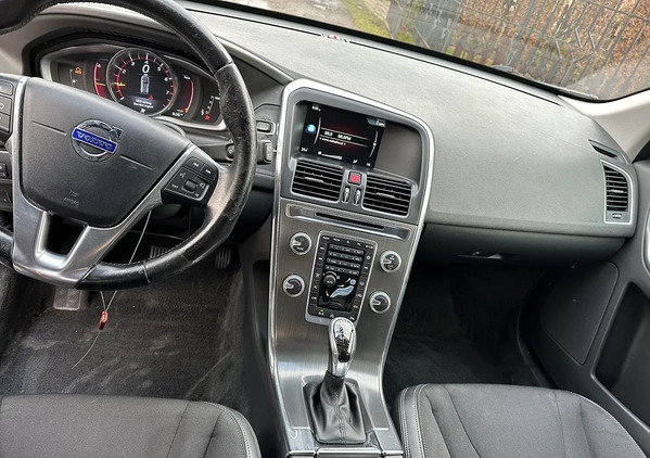Volvo XC 60 cena 42500 przebieg: 184000, rok produkcji 2016 z Nowa Sarzyna małe 46